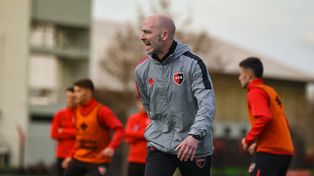 El Gallego Méndez ya trabaja en Bella Vista con un grupo de 35 jugadores.