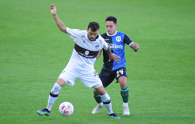 Platense y Banfield se enfrentan por la Liga Profesional