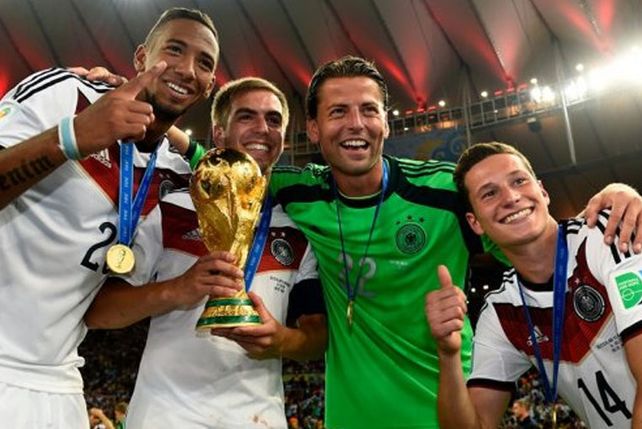 Los alemanes rompieron la Copa del Mundo durante los festejos