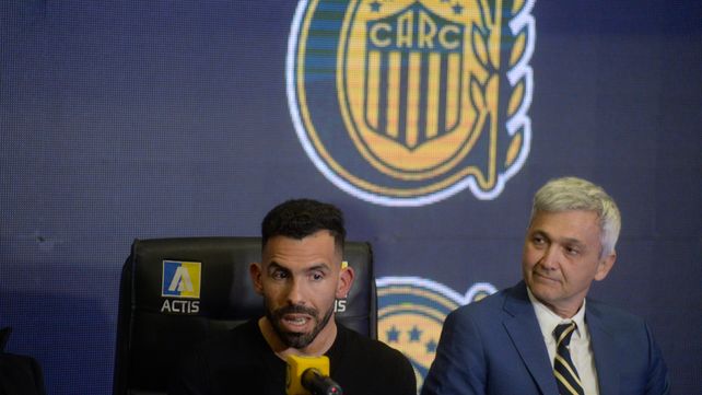 Tevez inició el armado del próximo plantel junto a Carloni. Está la chance de que tras las elecciones cambie el interlocutor.