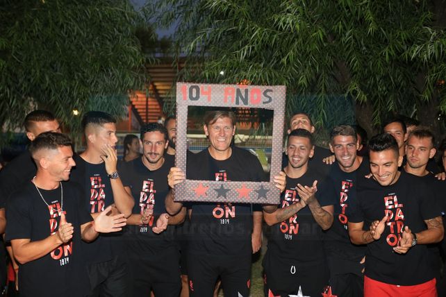Patronato festejó junto a sus socios y jugadores