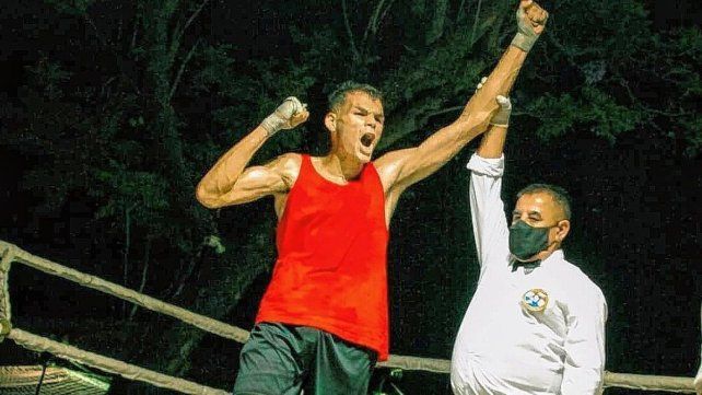 Pistola Mazzon irá por el título Dos Orillas en el Mop de Paraná.