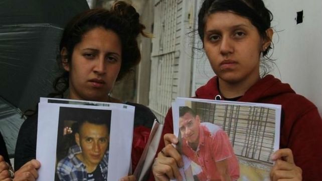 Las hermanas de la víctima