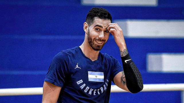 Luca Vildoza se entrena con la Selección Argentina U18 a la espera de ofertas laborales.