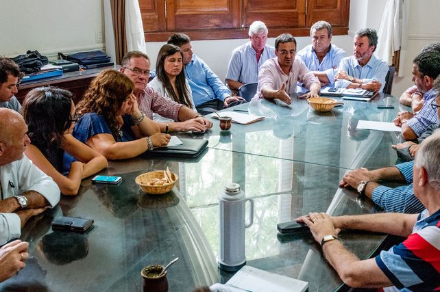 Municipales: intendentes definen la propuesta y el jueves se vuelven a reunir