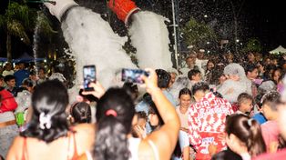 La masiva convocatoria reafirma el crecimiento sostenido del Carnaval en la Rotonda, que en su cuarta edición volvió a superar expectativas y consolidarse como un espacio de encuentro intergeneracional.