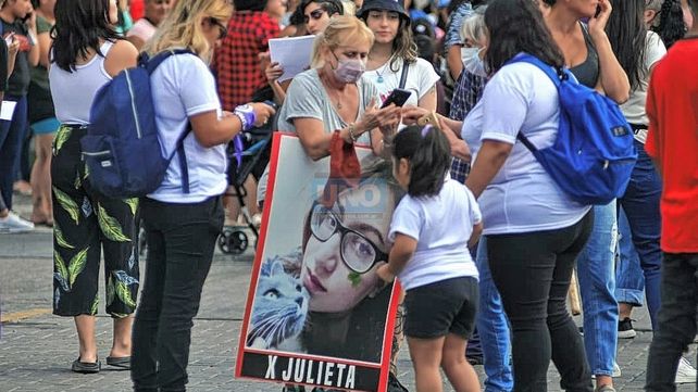 8M: una multitud de mujeres y disidencias marchó en Paraná