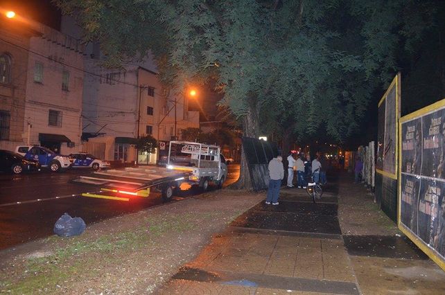 El intento por parte de las empresas concesionarias de las obras para cerrar el Parque Alberdi/ facebook Asamblea de la Público