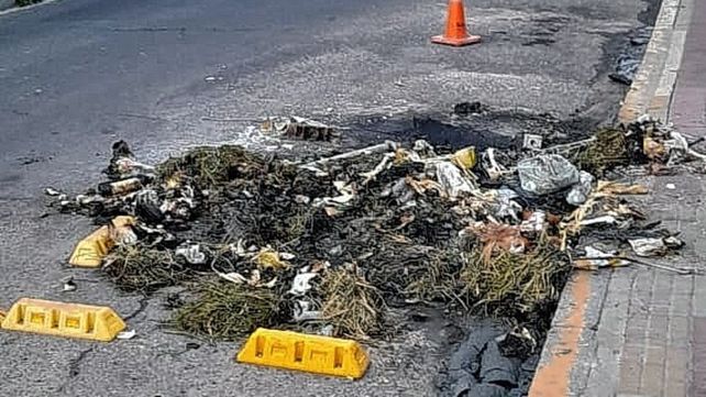 Paraná: volvieron a quemar contenedores de basura