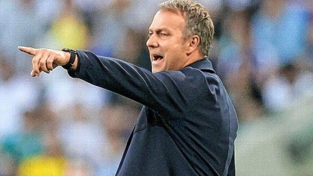 Hansi Flick podría reemplazar a Xavi como director técnico del Barcelona