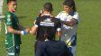 un hincha de sarmiento ingreso al campo de juego para agredir al arbitro andres merlos un hincha de sarmiento ingreso al campo de juego para agredir al arbitro andres merlos