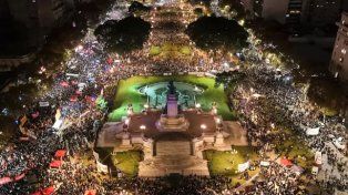 Ni Una Menos: masiva movilización frente al Congreso en reclamo de justicia por los femicidios