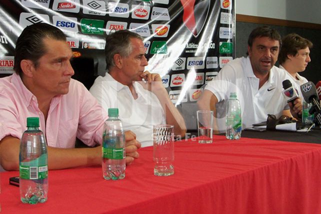 Diego Osella: Tenemos que darle confianza al plantel y no errar con los refuerzos