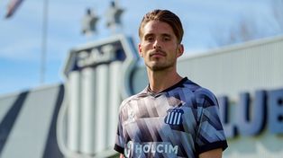 El ex-Newells que volvió al fútbol argentino y debutará justamente contra el Rojinegro
