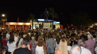 La agredieron por usar lenguaje inclusivo y respondió