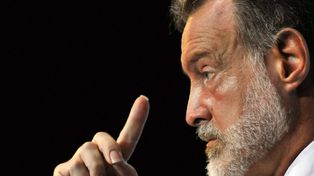 Rafael Bielsa regresa a la literatura con un libro donde Rosario es protagonista