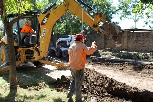 La pavimentación de Candioti Norte y San Roque ya avanzó en un 52 %