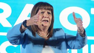La candidata presidencial de Juntos por el Cambio, Patricia Bullrich, disparó contra Javier Milei, su rival en la carrera por el sillón de Rivadavia.&nbsp;