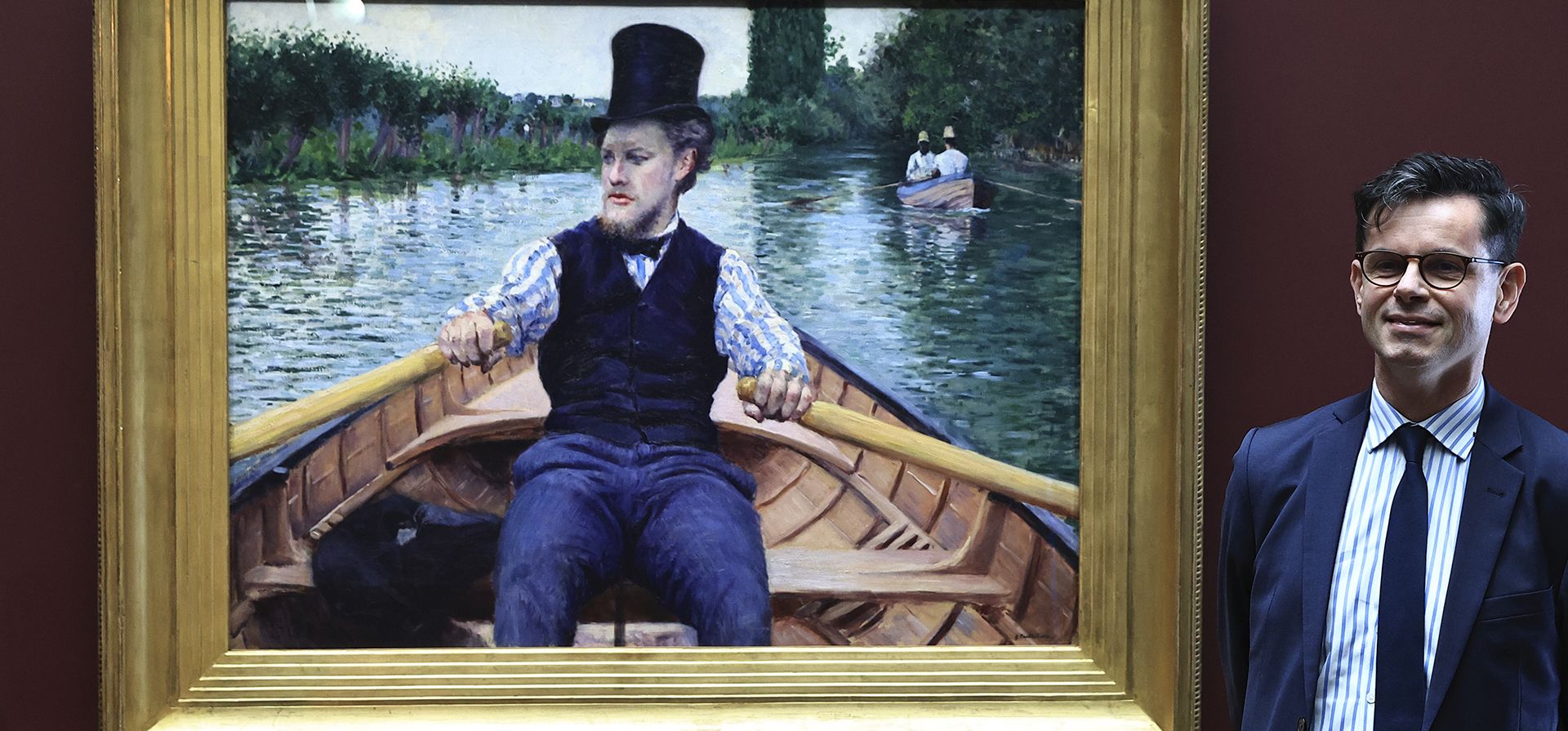 El curador del Museo de Orsay, Christophe Leribault, junto a