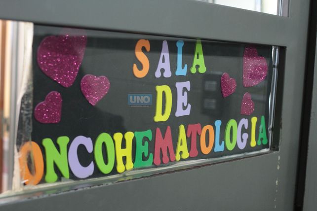 La sala tiene 11 camas y hoy están ocupadas ocho de ellas. Foto UNO Juan Ignacio Pereira.&nbsp;