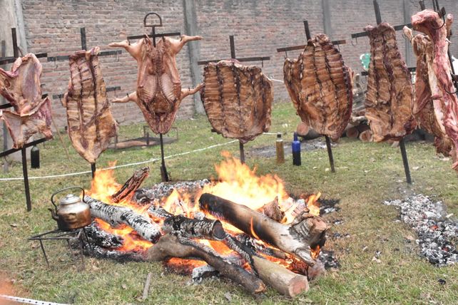 Ybarlucea se prepara para el 6º Concurso de Asado a la Estaca