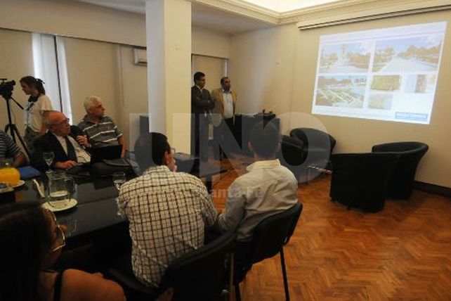 Presentaron un proyecto de cocheras en plaza San Martín
