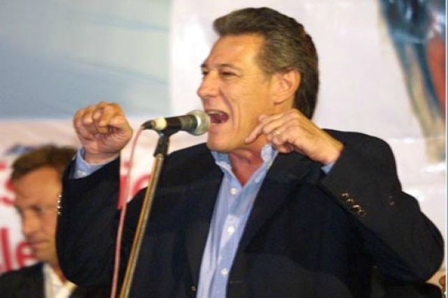 Legislador donó la mitad de la dieta al hospital de su pueblo