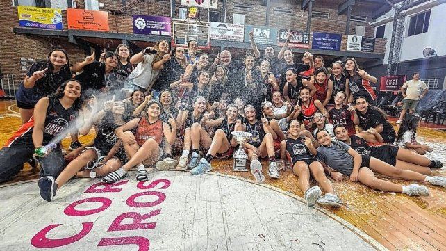 CUST B venció a Almagro y se quedó con el Oficial femenino U13