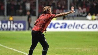 Gabriel Heinze, con pasado reciente en Newells, es una de las opciones para dirigir San Lorenzo.