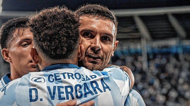 Racing ganó ante su gente.