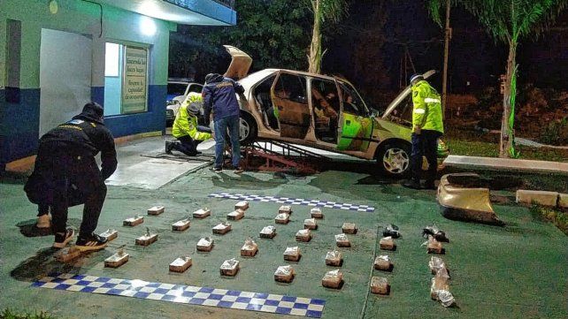 Paso Cerrito: en un auto incautaron 36 kilos de pasta base de cocaína