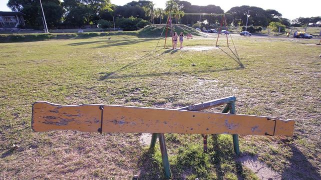 Paraná: juegos en mal estado en distintos parques generan recurrentes quejas de vecinos&nbsp;