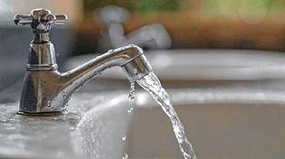 Piden garantizar el suministro de agua potable en las Escuelas