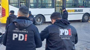 Investigan lo ocurrido con un pasajero de la Línea 14 que falleció en un confuso accidente