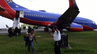 Ocho heridos en un Boeing 737 que tuvo problemas al aterrizar en Nueva York