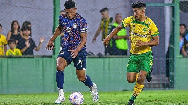 Defensa no pudo de local y empató con la T.