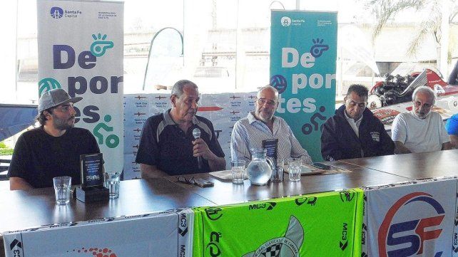 En el Yacht Club Santa Fe se realizó la presentación del Gran Premio de motonáutica 451 años.