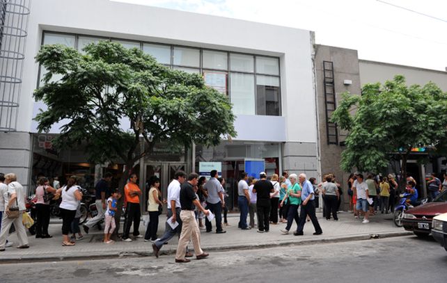 Los empleados bancarios de todo el país tendrán asueto en la previa de Navidad y Año Nuevo.