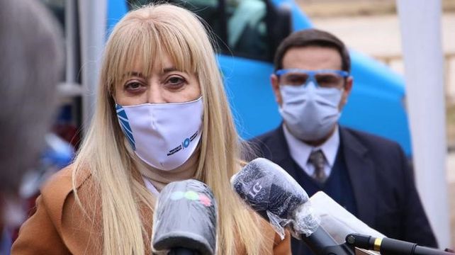 El gobierno recibe otro millón de Sinopharm que destinará a los niños