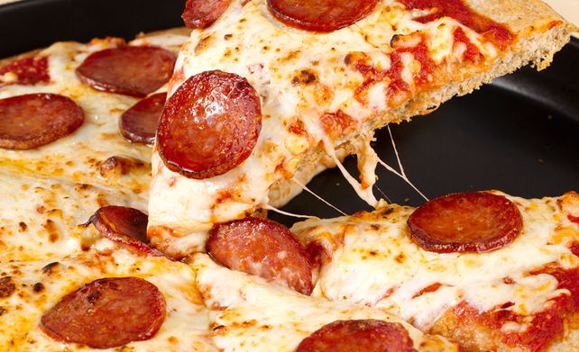 Escracharon a una pizzería por sus altos precios con la foto del ticket que pagaron