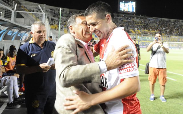 Miguel Angel y Juan Román. La semifinal de esa copa fue ganada con autoridad por el equipo de Russo.