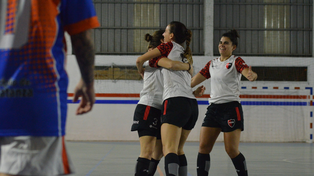Las pibas del futsal leproso lleva siete victorias en fila