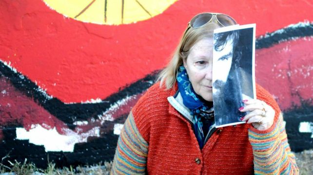 Stella Peloso ruega por la aparición de su hijo Santiago con vida.
