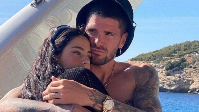 Rodrigo De Paul le habría propuesto casamiento a Tini en Ibiza