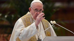 Investigan un Me gusta desde la cuenta del Papa a una modelo brasileña