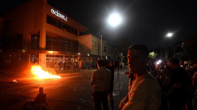 Vecinos porteños se organizan para protestar por los cortes de luz