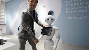 Nació Pepper, un robot mascota que susurra, silva y descifra emociones