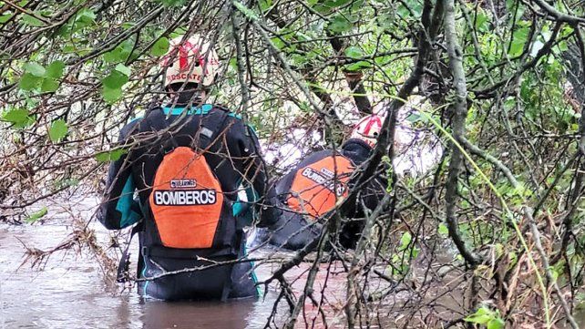 Se trata de un hombre y una mujer que murieron ahogados cuando el auto en el que viajaban por Autovía 14 fue arrastrado hacia un arroyo