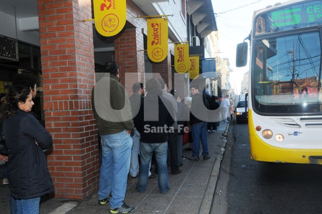 Más de un centenar de personas buscaron sus entradas gratis para el TC2000
