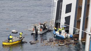 Hallan dos cad&aacute;veres m&aacute;s y suman 15 los muertos en el crucero Costa Concordia